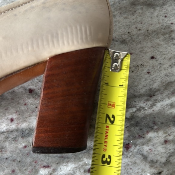 Vintage Gucci Heel Loafers - Picture 10 of 11